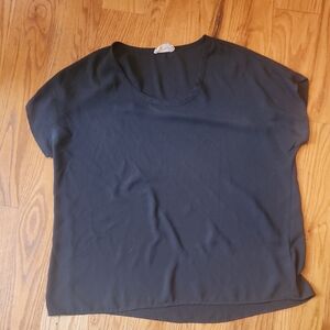 Green Short Sleeve Top